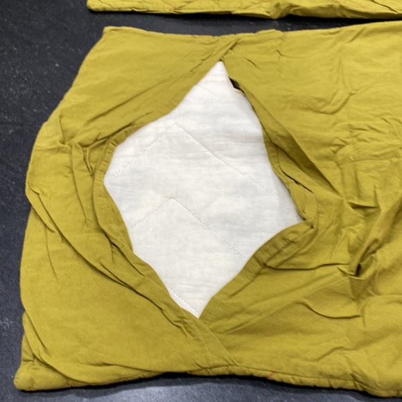 Standard size pillow shams - Picture 2 of 4